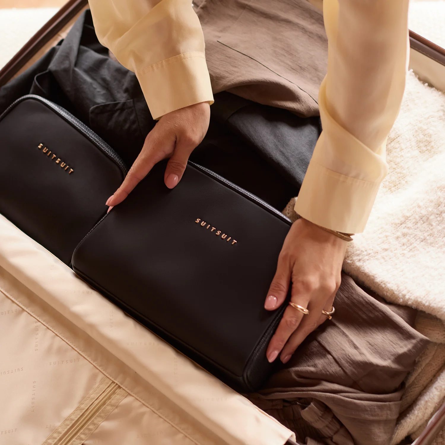Serenity - Black Olive - Toiletry Bag XL & Make-up Bag - Image 2